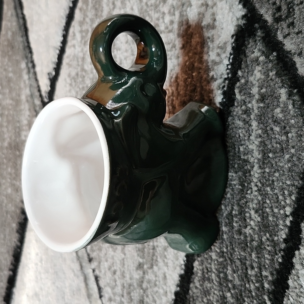 1993 FRANKOMA POTTERY GREEN ELEPHANT COLLECTOR SERIES MUG PRICE FIRM